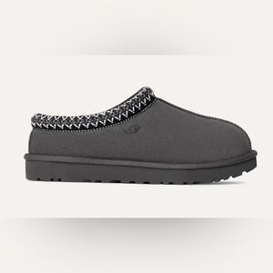 UGG Tasman Slipper//Dark Grey//Sheepskin Lined Suede MENS